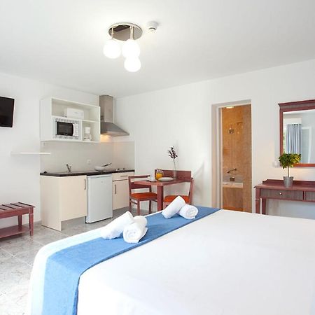 Apartamentos Cala Murada Tennis Eksteriør billede