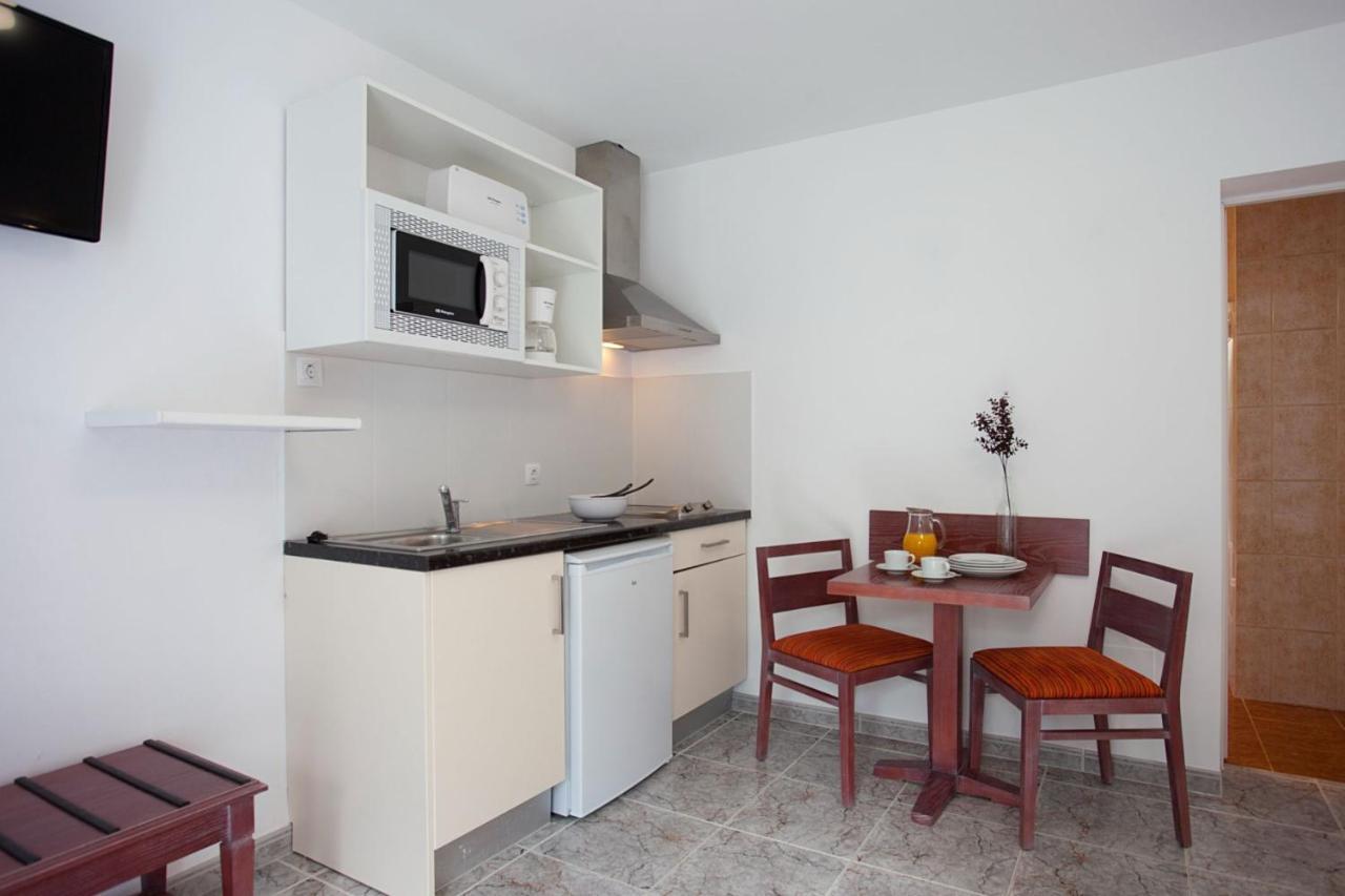 Apartamentos Cala Murada Tennis Eksteriør billede