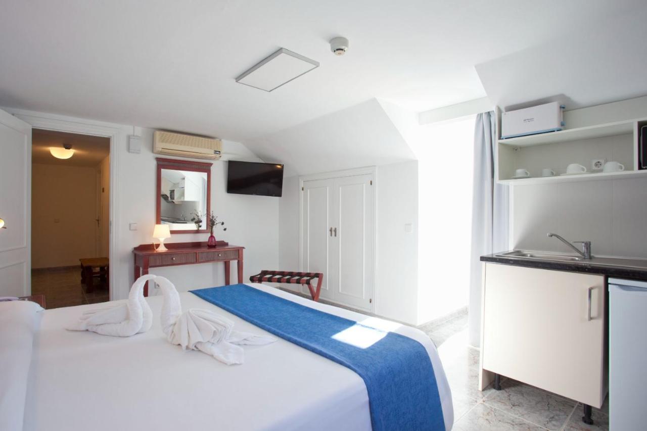 Apartamentos Cala Murada Tennis Eksteriør billede