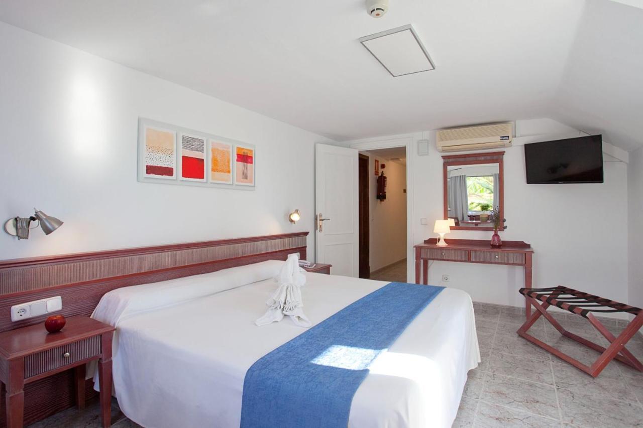 Apartamentos Cala Murada Tennis Eksteriør billede