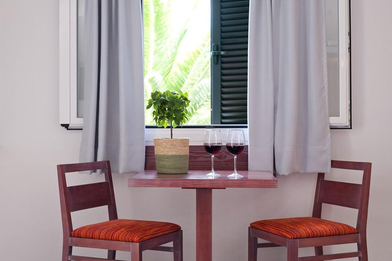 Apartamentos Cala Murada Tennis Eksteriør billede