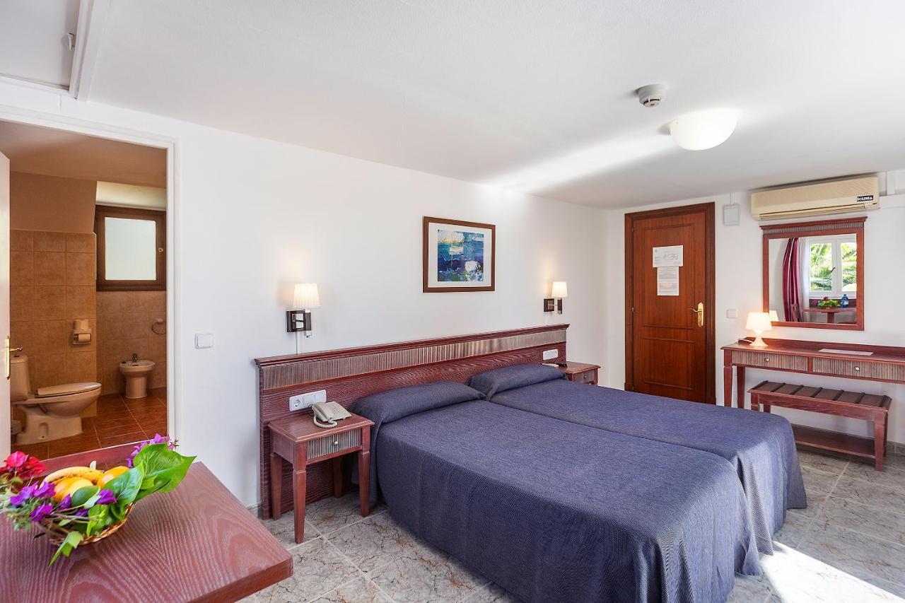 Apartamentos Cala Murada Tennis Eksteriør billede