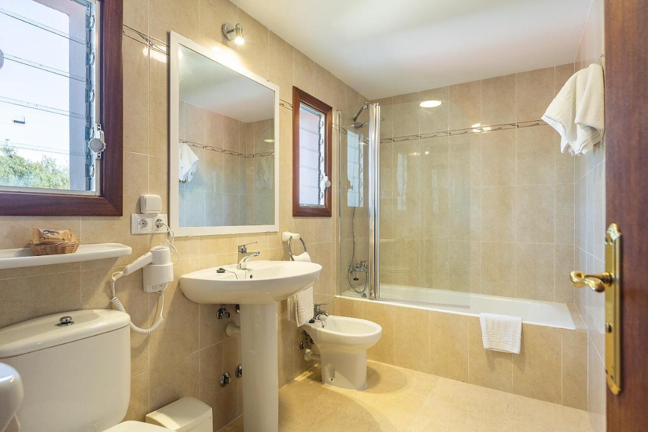 Apartamentos Cala Murada Tennis Eksteriør billede